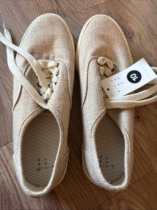 Earth Origins Shoes - Earth Origins Beige Canvas Lace-Up Flats